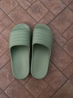 (Category: ) located in . Submitted by hashb (Listing ID 1433582068, Image 1). Description: .