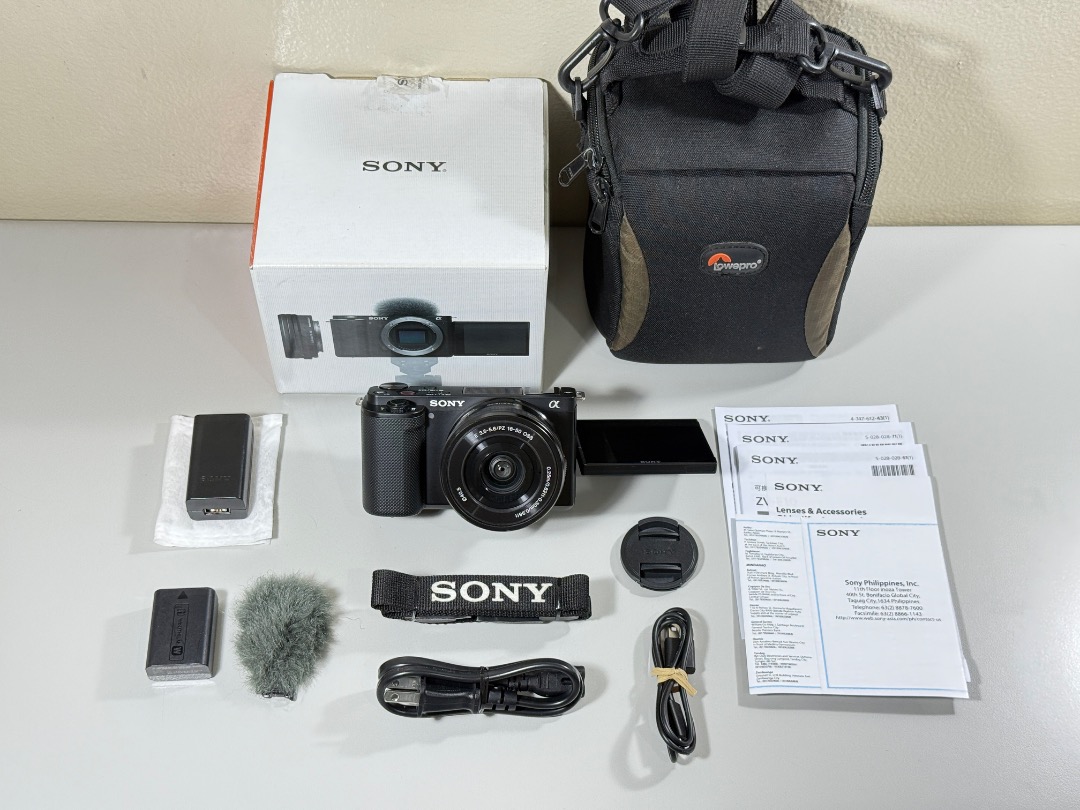 Sony ZV-E10 with 16-50mm Kitlens | 4k Resolution | Flipscreen ...