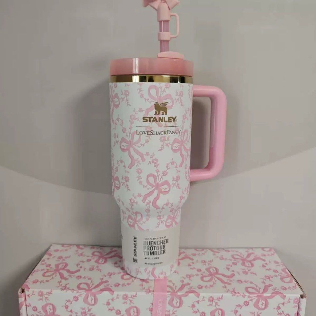 Stanley LoveShackFancy Quencher H2.0 Tumbler (Category: Water Bottles & Tumblers) located in Singapore. Submitted by luxe_pick_planet (Listing ID 1433483078, Image 3). Description: Express delivery takes about 10-12 days to sg, Sorry for the urgent order. Products are continuously updated,Welcome to consult..