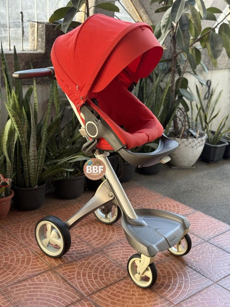 Stokke Xplory Red Stroller (Category: Strollers) located in Valenzuela. Submitted by jmalano (Listing ID 1433492829, Image 2). Description: ₱4200.00 Stokke Xplory (Red) -Used/Secondhand/Preloved -6 months to 4 years old -Load limit 44lbs -Reversible seat -High seat -No bumper bar -Needs cleaning -Signs of usage * Posted price is fixed and non-negotiable. #usedbabystroller #prelovedbabystroller #affordablestroller #prelovedbabystuff #heavydutystro