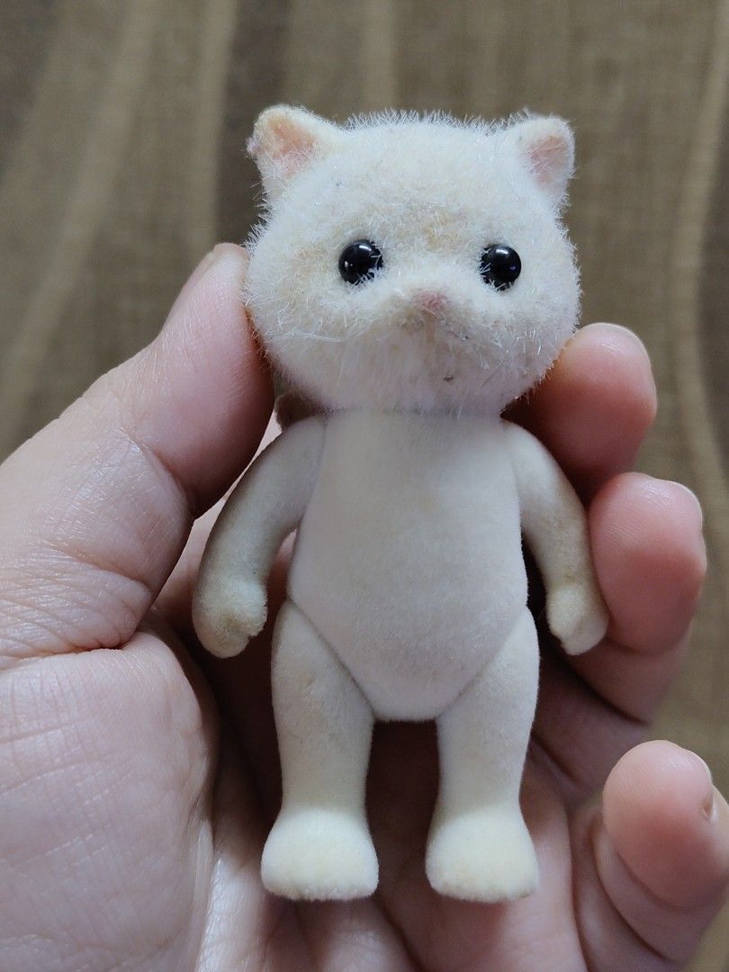 Sylvanian Families Father Persian Cat (Category: Figurines & Statues) located in Santa Rosa. Submitted by mmps249.1 (Listing ID 1433423038, Image 1). Description: needs cleaning Crossposted Mine now, pay now shipping courier: JRS only Gcash payment upon order No reservations.
