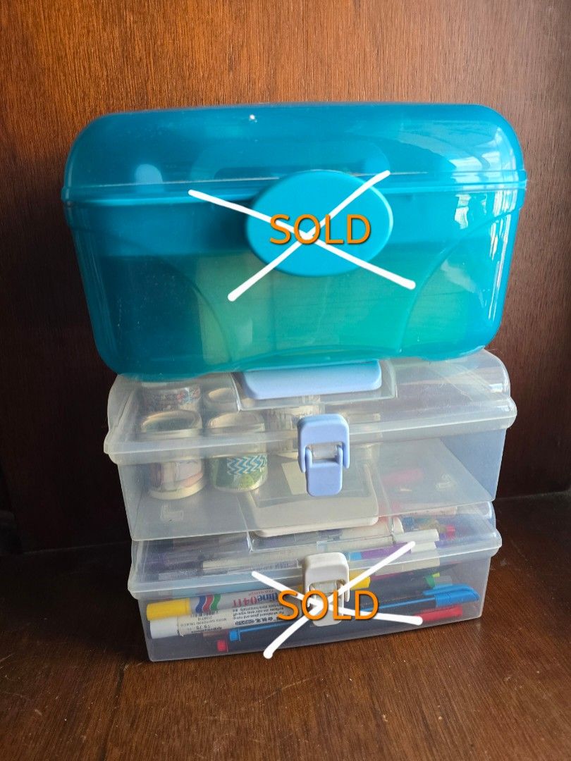 Toolbox (Category: Storage Boxes & Baskets) located in Taguig. Submitted by erichabeee (Listing ID 1426451789, Image 3). Description: 1 piece available (blue handle) Will empty and clean before shipping. RFS: Downsizing. MOP: BPI, Gcash, Gotyme, etc.