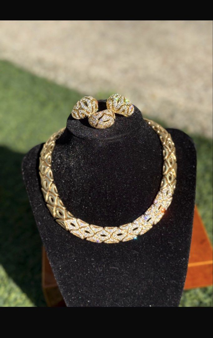 Van Cleef & Arpels Diamond Set (Category: Body Jewelry) located in Taguig. Submitted by consumergoodstrading (Listing ID 1433476240, Image 2). Description: ✨ Van Cleef & Arpels Diamond Set ✨ Elegant and timeless set from Van Cleef & Arpels, featuring exceptional craftsmanship and brilliance. 💎 Includes: Ring, Earrings & Necklace 💎 Material: 18K Gold 💎 Stones: Natural Diamonds 💎 Total Weight: 170.9 grams 📏 Necklace Length: 16 inches 💍 Ring S