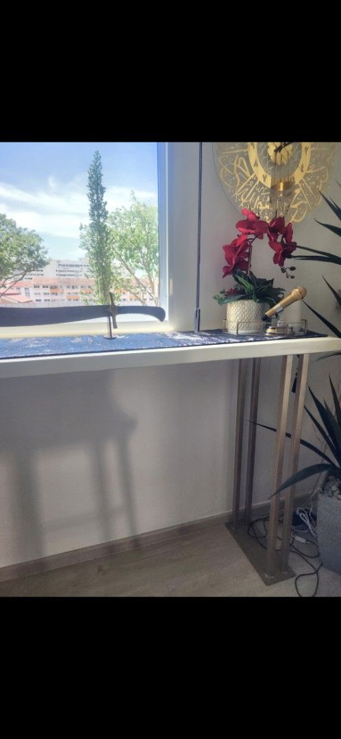 High Table (Category: Chairs) located in Singapore. Submitted by senoritafiz (Listing ID 1433433862, Image 2). Description: - signs of usage self collect preferred. delivery also available at $20. $80 (slightly nego) measurement: 160x40x10cm.