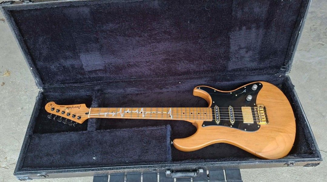 Yamaha Pacifica PAC112VMX Electric Guitar with hardcase (Category: Musical Instruments) located in Manila. Submitted by thirdaspir82655 (Listing ID 1433496279, Image 2). Description: - Yamaha Pacifica PAC112VMX - Natural yellow satin finish - Maple neck and fretboard - Dot inlays - H-S-S pickup configuration - 5-way switch - Vintage tremolo bridge - Includes hard case.