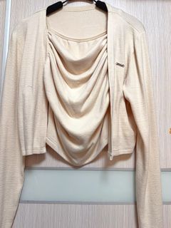 （分類：）位於 。 由 uniunicloset 提交（商品編號 1433486595，圖片 1）。簡介： 。