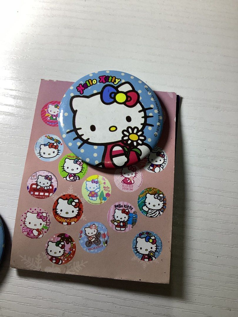 2013 Hello Kitty around the world Pin Set (Category: Vintage Collectibles) located in Caloocan City. Submitted by lostrtrp (Listing ID 1433631765, Image 2). Description: Take all for 200.