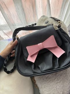 (Kategori: ) berada di . Dikirim oleh rameyzav (ID iklan 1433655810, Gambar 1). Deskripsi: .