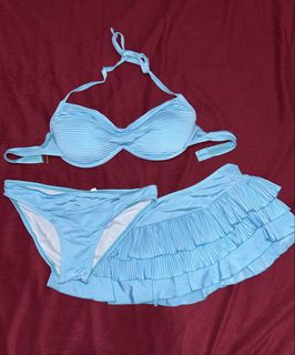 (Category: ) located in . Submitted by declutterw_kat (Listing ID 1433690567, Image 1). Description: .
