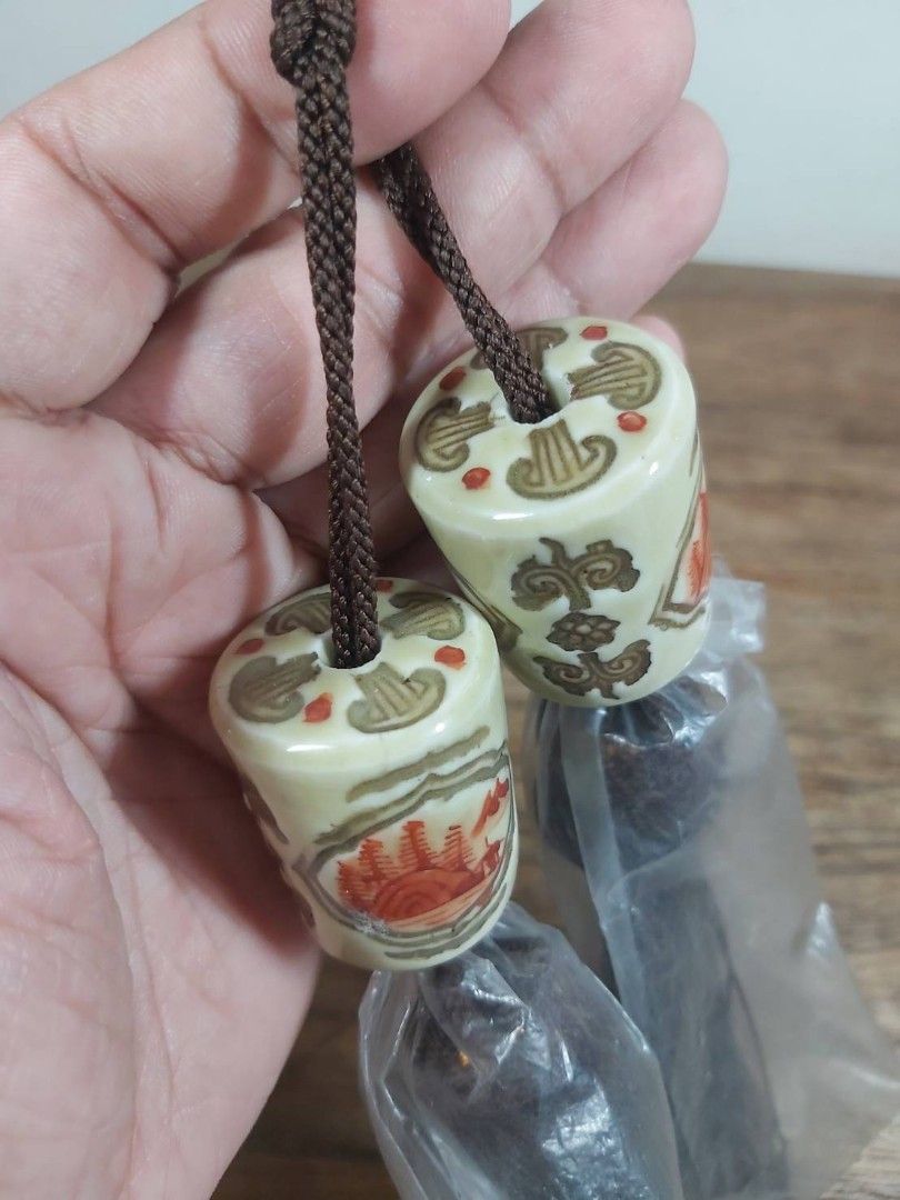 FUCHIN HANGING SCROLL WEIGHTS (Category: Wall Decor) located in Bulacan. Submitted by nansantiago (Listing ID 1433708014, Image 3). Description: FUCHIN HANGING SCROLL WEIGHTS Very good condition / Unused 🏷️ ₱150‼️ 📍 Location: Plaridel, Bulacan 💸 Mode of Payments: Gcash / BPI 📦 Pick-up / Ship 🚚 Couriers : Flash Express / SPX / Lalamove.