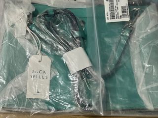 （分類：）位於 。 由 puppypupp 提交（商品編號 1433625880，圖片 1）。簡介： 。