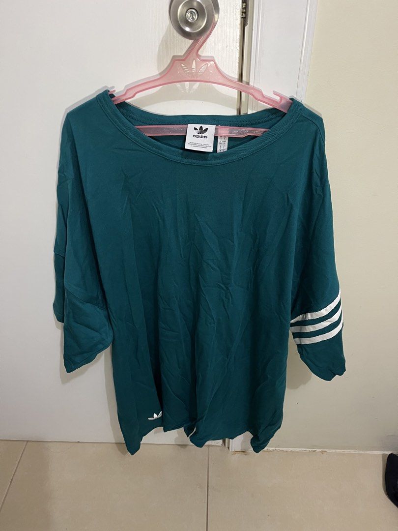 Adidas Neu C Tee - Green - L with Tag (Category: Tshirts & Polo Shirts ) located in Manila. Submitted by sweeterpotato77 (Listing ID 1433740601, Image 1). Description: - Authentic Adidas Neu C Tee - Color: Teal Green - Size: L - Adidas trefoil logo - Brand new with original tags - Original price: $35.