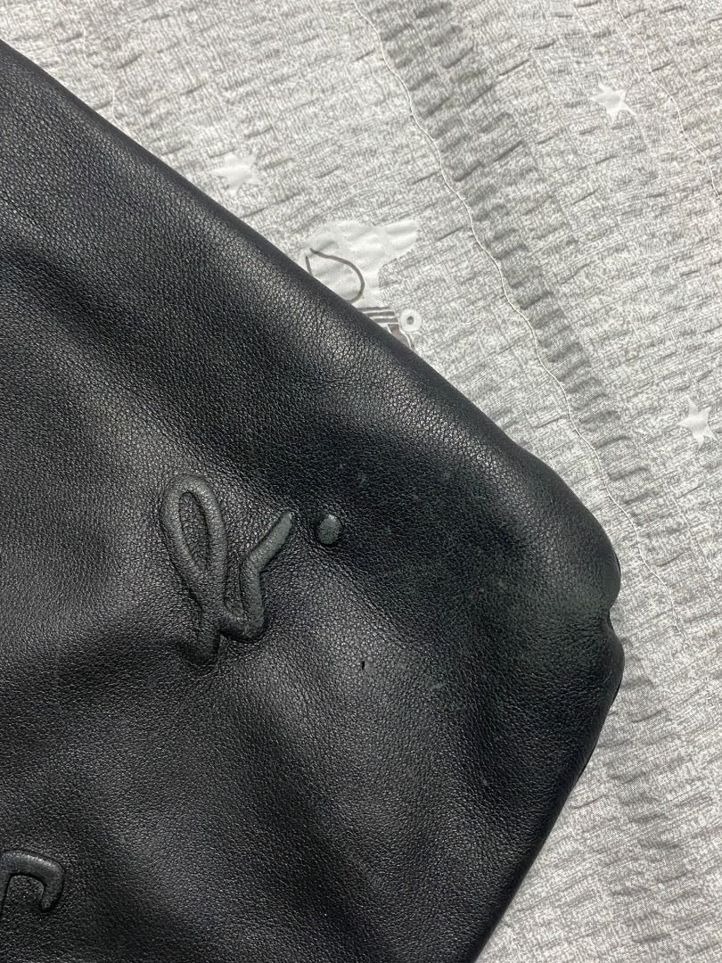 Agnes b. Leather Tote Bag (Category: Luxury Bags & Wallets) located in Antipolo. Submitted by bentakahitanoano (Listing ID 1433678217, Image 3). Description: Agnes b. Leather Tote Bag Japan Limited Edition Still in good condition Minor runs on the back Goes a lot on mercari japan .