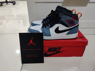 (Category: ) located in . Submitted by sneakerkaki (Listing ID 1433741271, Image 1). Description: .