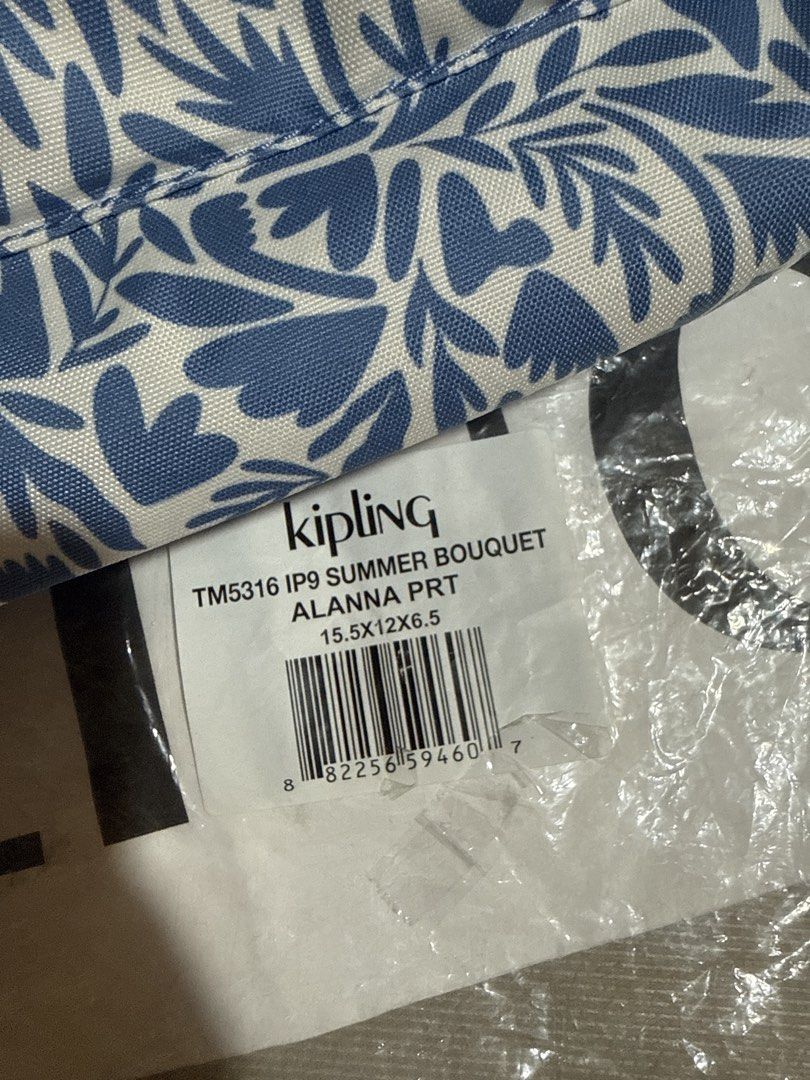 Alanna Baby Bag (Category: Backpacks) located in Quezon City. Submitted by thebubbly (Listing ID 1433599603, Image 3). Description: - Blue and white floral print - Top handle - Two front pockets - Side pockets - Includes Kipling monkey keychain - Medium size - Ideal for everyday use.