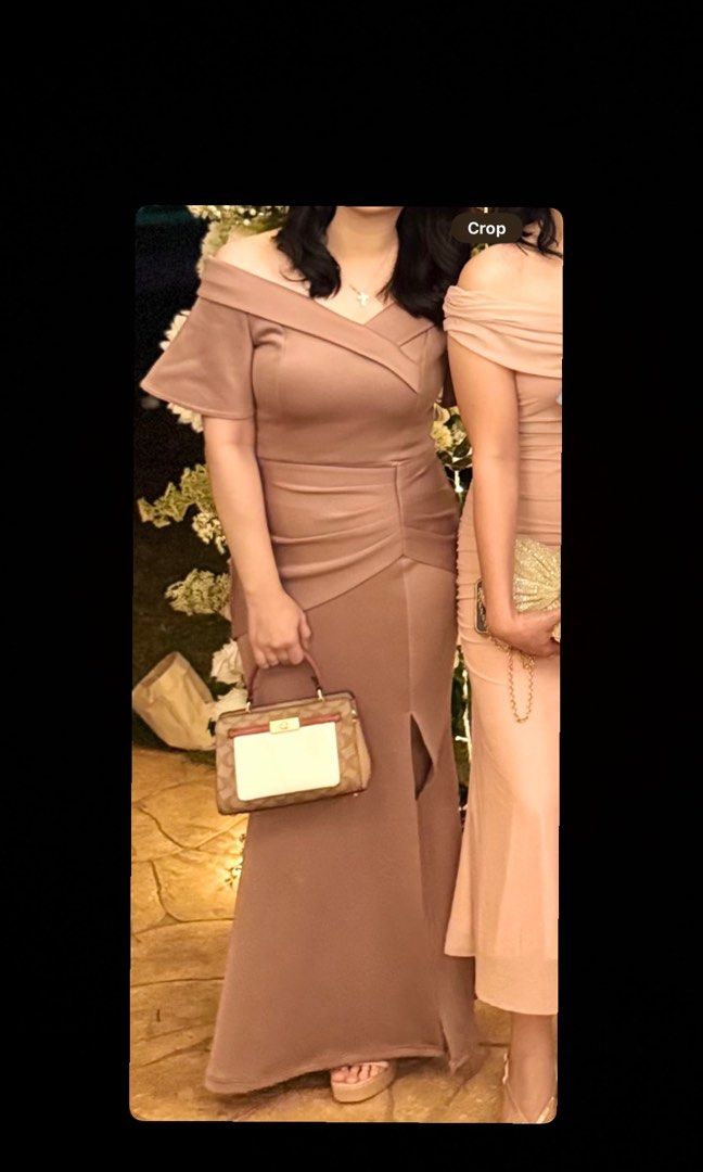 Apartment Eight Dusty Rose Off-Shoulder Dress (Category: Dresses) located in Manila. Submitted by jaw14 (Listing ID 1433677534, Image 1). Description: - Apartment Eight dusty rose dress - Off-shoulder design with short sleeves - Ruched waist detail - Thigh-high slit - Bodycon style - Zipper closure at the back - Size: Small - Height: 5ft Used twice only When worn seen on first photo Good for weddings or formal events Location: Meycauayan, valenzu