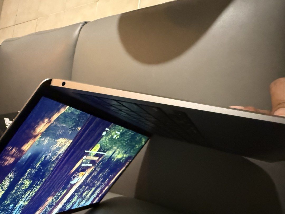 MacBook Air440575709330821125