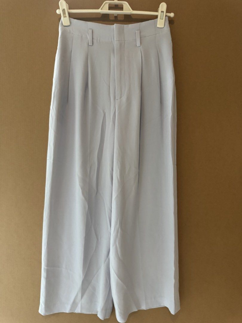 AUTH UNIQLO GREYISH BLUE SOFT FLOWY PANTS (Category: Other Bottoms) located in Pasig City. Submitted by babyiceice (Listing ID 1433699138, Image 1). Description: NO MEETS UPS***NO TRADES***NO WHEN WORN PICTURE***NO MEASUREMENTS PLS READ THE DESCRIPTION CAREFULLY AND LOOK AT THE PICTURES POSTED, NO COMPLAINTS OR REFUND WILL BE ENTERTAINED WITH ANY OF THE FLAWS POSTED OR PICTURED. ALL SALES FINAL NO RETURN NO EXCHANGE NO REFUND BUYER PAYS SHIPPING 