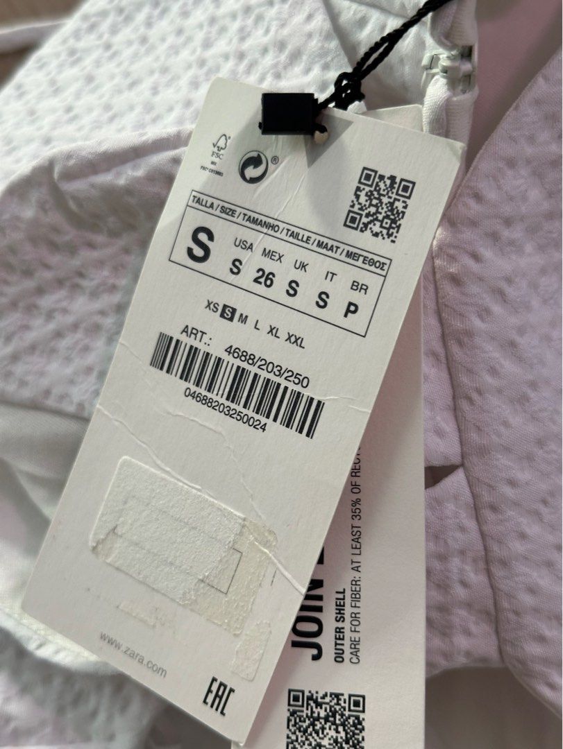 Auth ZARA white mini dress (Category: Dresses) located in Taguig. Submitted by c.preloveditems (Listing ID 1433697249, Image 2). Description: - Authentic ZARA white mini dress - Size: S - BNWT.
