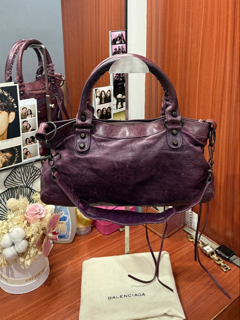 SOLD Balenciaga Purple Classic First (Category: Luxury Bags & Wallets) located in Bacoor. Submitted by mikaysu (Listing ID 1433768205, Image 2). Description: - RARE piece - Most sought for bag and color - Flaw: few scuffs, barely noticeable - With mirror, strap, and dust bag - A collector’s bag! - Willing to keep.