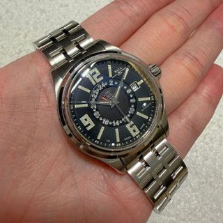 (Category: ) located in . Submitted by curatoz.my (Listing ID 1433733530, Image 1). Description: .