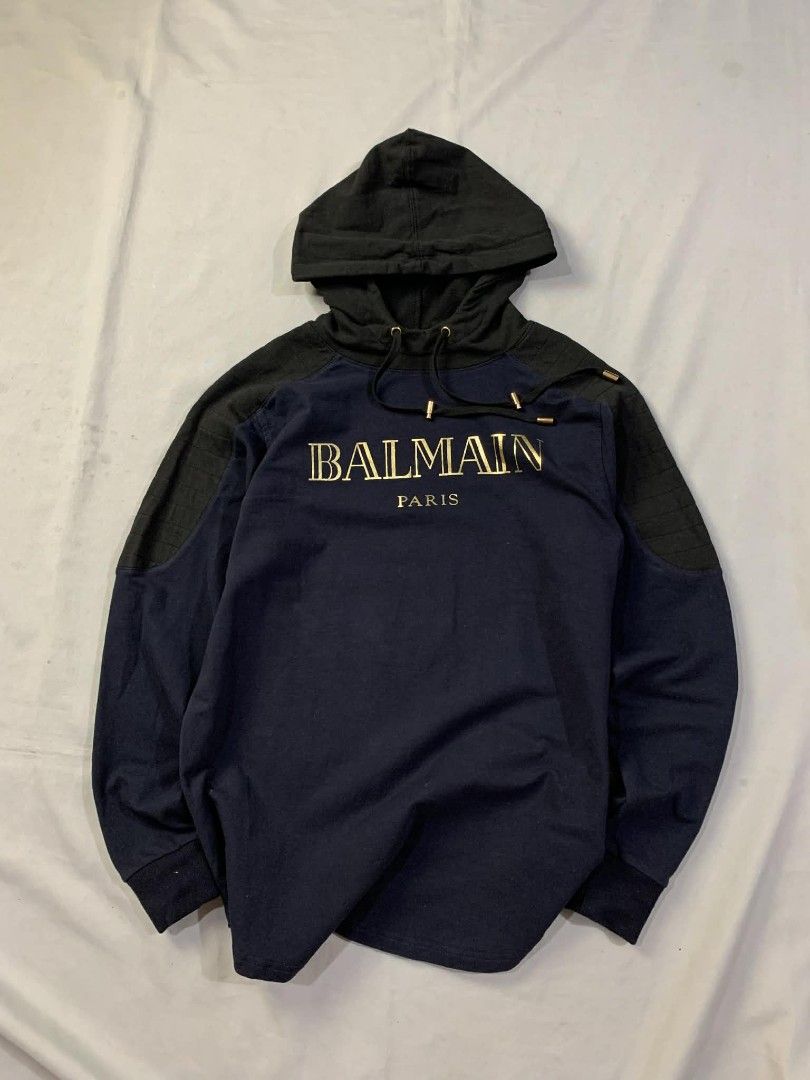 Balmain hooded pullover (Category: Coats, Jackets and Outerwear) located in Manila. Submitted by cold_stuff (Listing ID 1433764064, Image 2). Description: Excellent condition Unisex Small for men's Medium for women's 19.5x27.