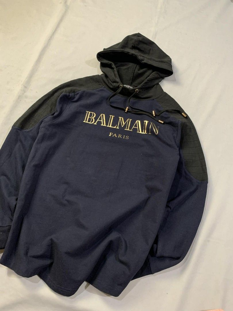 Balmain hooded pullover (Category: Coats, Jackets and Outerwear) located in Manila. Submitted by cold_stuff (Listing ID 1433764064, Image 1). Description: Excellent condition Unisex Small for men's Medium for women's 19.5x27.
