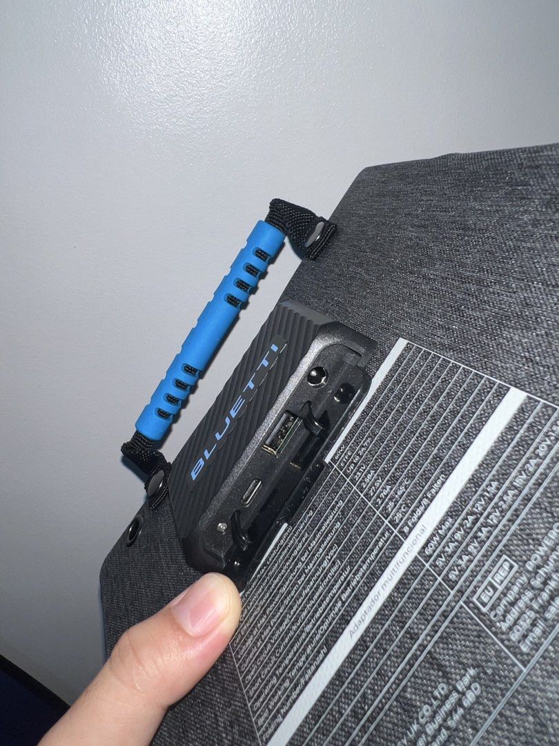 Bluetti Solar Panel 60watts (Category: Batteries & Power Banks) located in Pasay City. Submitted by shansey21 (Listing ID 1433665307, Image 2). Description: For sale!! Brandnew BLUETTI PV60 SORA60 60W Foldable Solar Panel 7,000 pesos only!! Limited Stocks Onhand Vitocruz Taft Pick up / Meetup.