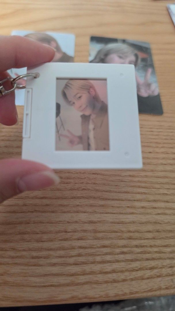 BTS Arirang Weverse POB Jimin set (Category: K-Wave Merchandise) located in Makati City. Submitted by chy1023 (Listing ID 1433709226, Image 2). Description: BTS Arirang Weverse POB Jimin set includes: weverse pob pc A - jimin weverse pob pc B - jimin weverse pob keyring - jimin rfs: dupes selling as set only php 900 can include 1 sealed album (rooted in korea / rooted in music ver) + php300 mop: gcash mos: lbc / sdd loc: makati mm dm if u have an