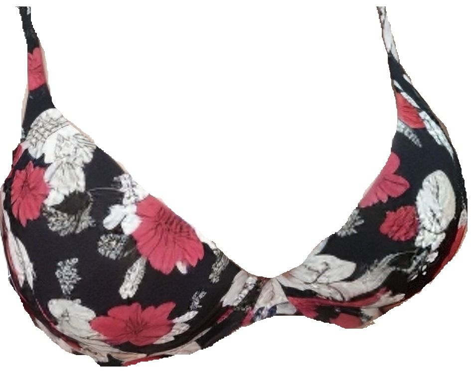 Bundle Bra (Category: New Undergarments & Loungewear) located in Kuala Lumpur. Submitted by melyespreloved (Listing ID 1433738726, Image 1). Description: - Bra 1: Floral print (red & white flowers on black), adjustable straps, underwire. - Bra 2: White lace design, adjustable straps, underwire..