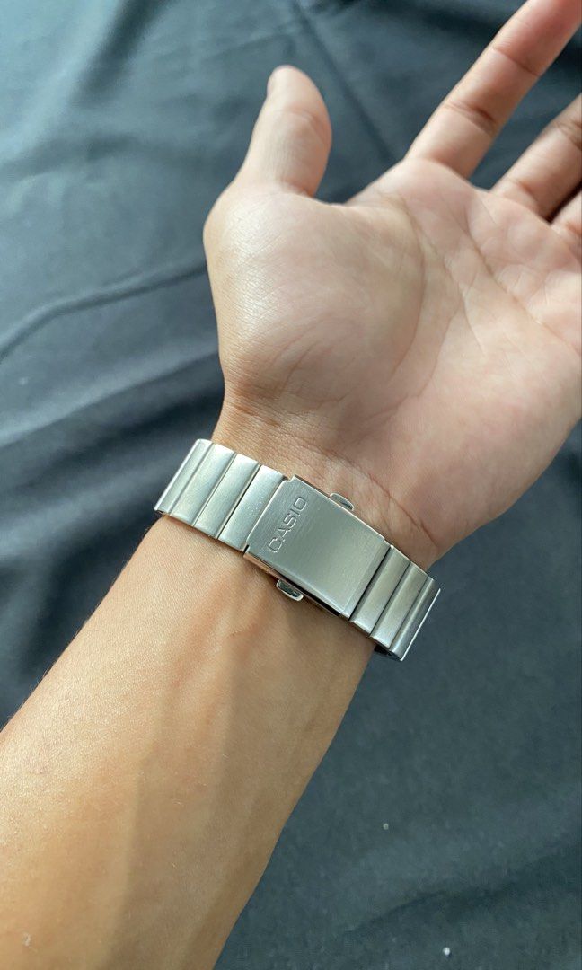 CASIO MTP-E735 (Category: Watches) located in Kulim. Submitted by gr8stvff (Listing ID 1433698721, Image 2). Description: Great condition Watch diameter: 37.5mm.