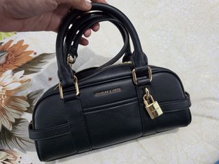 (Kategori: ) berada di . Dikirim oleh dinahn (ID iklan 1433635819, Gambar 1). Deskripsi: .
