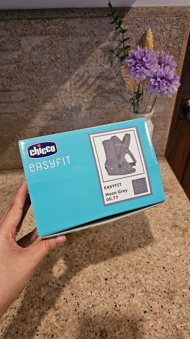 Chicco EasyFit Baby Carrier (Category: Carriers & Slings) located in Antipolo. Submitted by secondbloomph (Listing ID 1433638392, Image 2). Description: ✨ Brand New Chicco EasyFit Baby Carrier ✨ Never been used — still in excellent condition! Perfect for moms who want comfort, support, and bonding time with baby 💕 Easy to wear, lightweight, and newborn-friendly. 💰 Selling for only ₱1,600 (super steal!) 📩 PM to order 📍 Can ship via Lalamove.