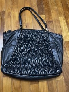 (Category: ) located in . Submitted by shopwithjane (Listing ID 1433707570, Image 1). Description: .