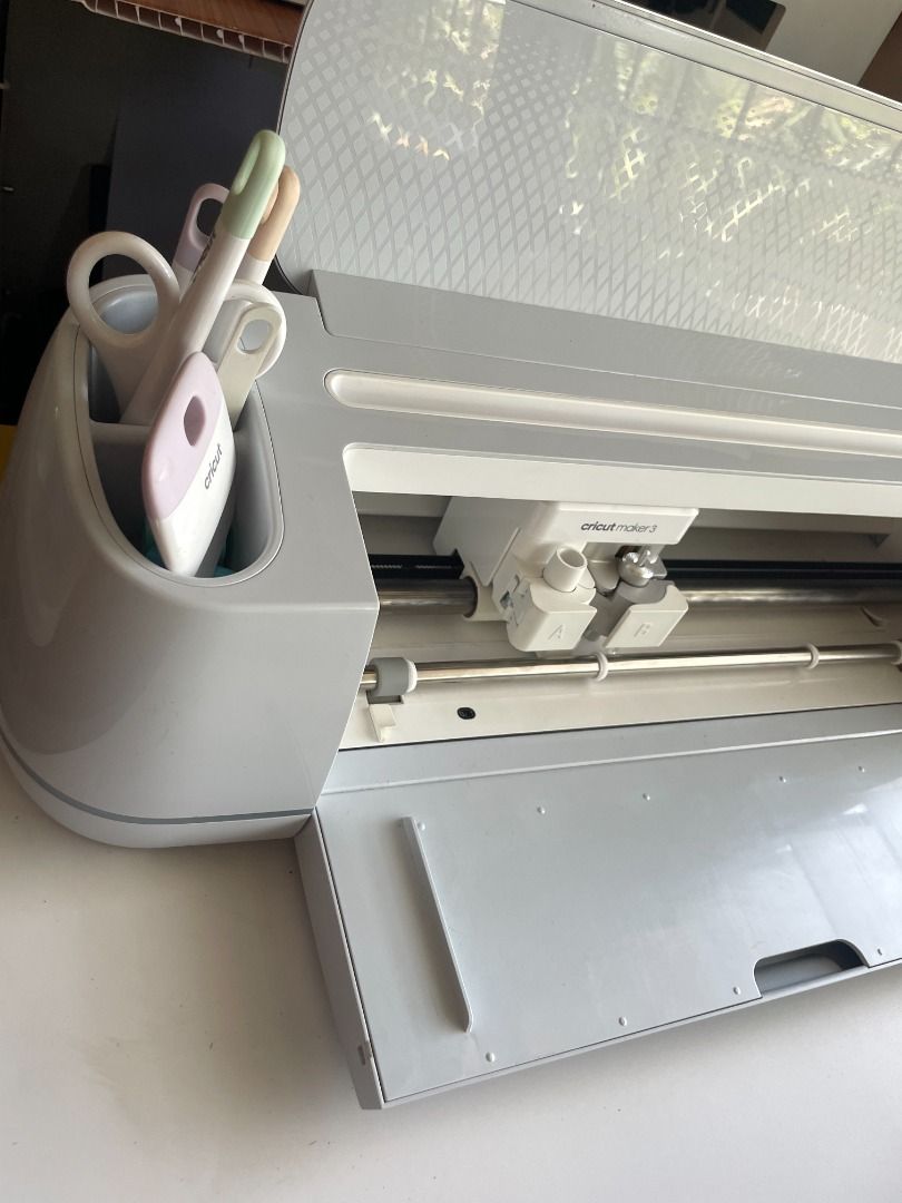 Cricut Maker 3 Smart Cutting Machine -FREE Accessories worth 6k (Category: Craft Supplies & Tools) located in Cagayan de Oro. Submitted by glennarose (Listing ID 1433609926, Image 2). Description: 2025 po nabili ,Ilan beses lang nagamit RFS: need CASH Accessories included worth 6.5k: CRICUT 12x24 Standard Grip Adhesive Machine Mat (2 ct) CRICUT 12x12 Standard Grip Adhesive Machine Mats (2 ct) CRICUT Basic Tool Set CRICUT Fine Debossing Tip + Quic