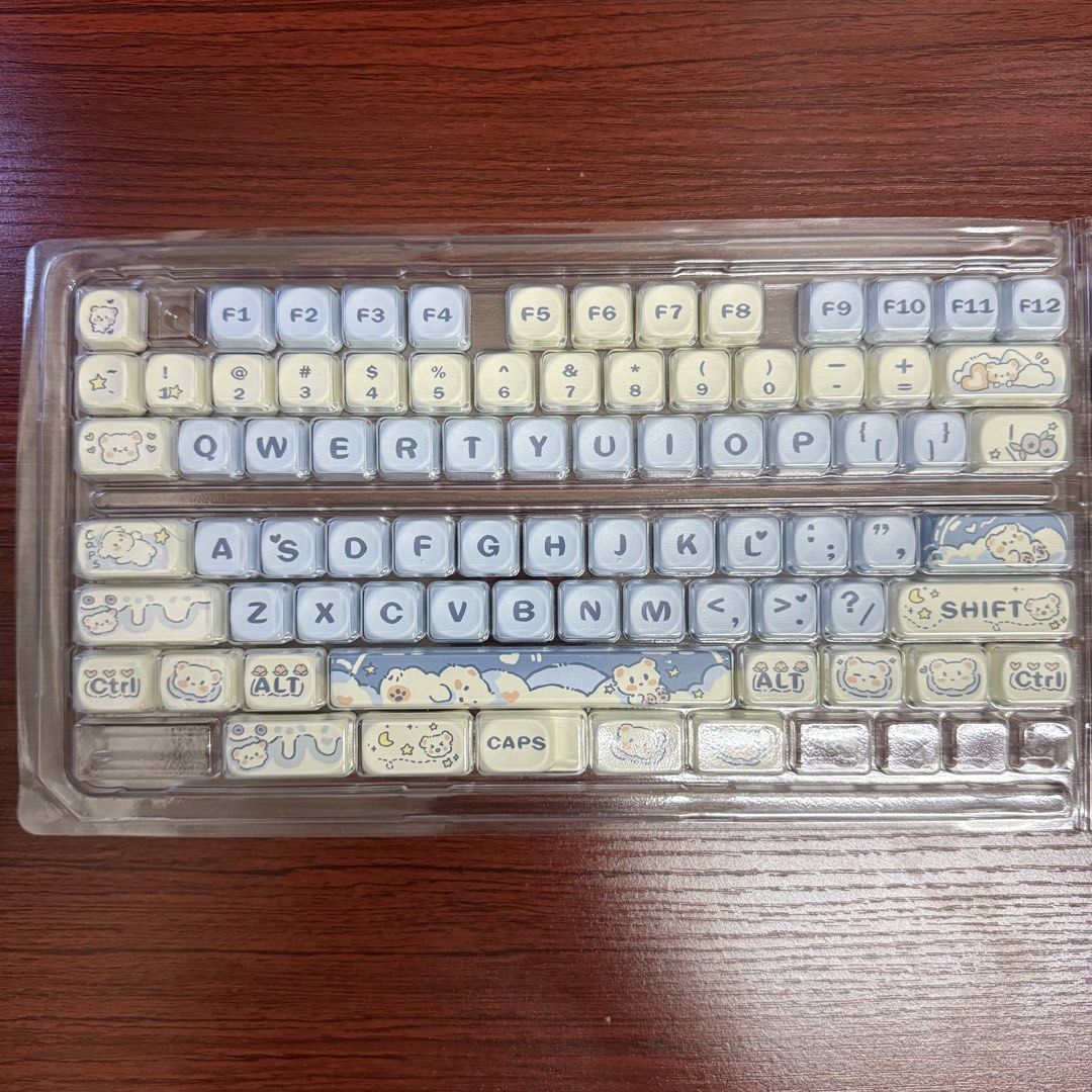 MOA Profile Keycaps - ice cream bear (Category: Computer Keyboard) located in Manila. Submitted by itsdan07 (Listing ID 1433764074, Image 3). Description: BRAND NEW (tried on my keyb for the pic only) MOP: Maribank only MOD: Sdd & JRS ony 📍Sampaloc, Manila.