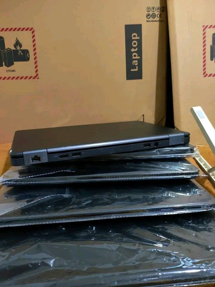 😍DELL 7250😍 (Category: Laptops & Notebooks) located in Manila. Submitted by lonelyme_1986 (Listing ID 1433744094, Image 1). Description: 😍DELL 7250😍 🛑intel Core i5 5thGEN 2.40Ghz 🛑Ram:8GB 🛑Storage:128gb SSD 🛑13'0 inch Screen 🛑Good battery 🛑Wifi ready 🛑Camera ready 🔴HDMi ready 🛑Bluetooth ready 🛑Fully tested all usb port GOOD 🛑Windows 10-with free install for all apps ✅98% Ang kinis #SLIMTYPE #GoodQualityGuaranteed JAPAN✅ 😍in_ CHARG