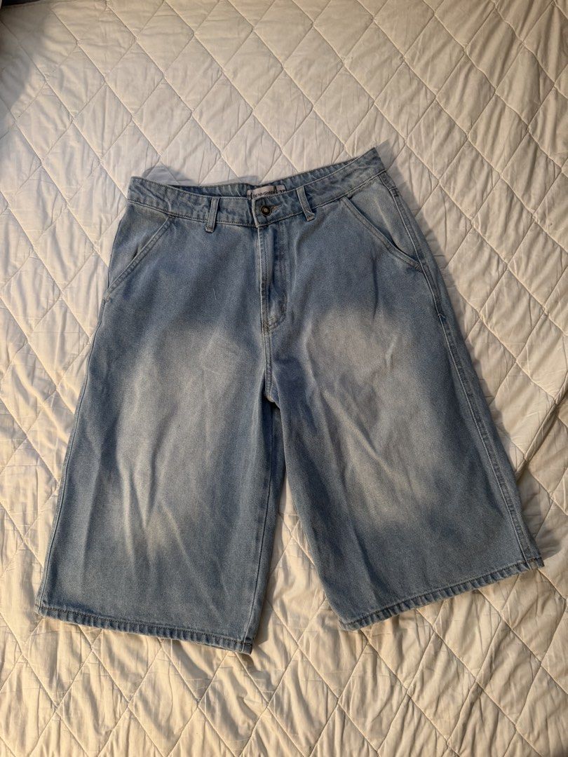 Denim Jorts (Category: Shorts) located in Caloocan City. Submitted by dhonv (Listing ID 1433674691, Image 1). Description: surplus w32.