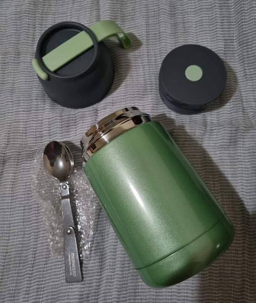ERNESTO Thermo lunch box, 0.6 L From Germany (Category: Dinnerware & Cutlery) located in Lipa City. Submitted by naomirobles (Listing ID 1433680097, Image 2). Description: ERNESTO Thermo lunch box, 0.6 L From Germany .