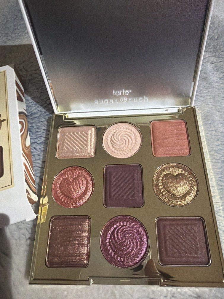 Eyeshadow (Tarte sugar rush cravings pallete) (Category: Makeup) located in Hagunoy. Submitted by declutterwine (Listing ID 1433756344, Image 3). Description: Bought like $40 at the store in the US.