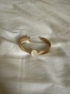（分類：）位於 。 由 layla.mae 提交（商品編號 1433692963，圖片 1）。簡介： 。