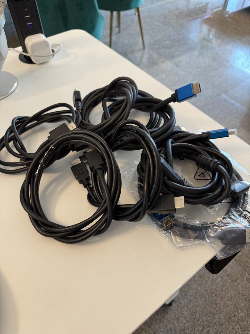 9x HDMI Cables441452772690513920