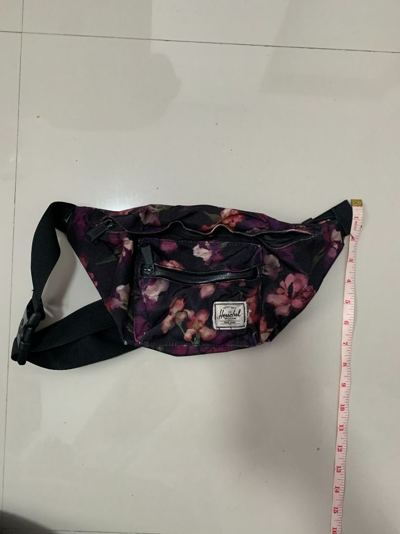 Herschel Floral Belt Bag (Category: Cross-body Bags) located in Baguio. Submitted by preloved_finds18 (Listing ID 1433740347, Image 3). Description: Selling my daughter’s pre-loved belt bag—perfect for students or everyday use! 🎒 All items are 100% original, well taken care of, and still in great condition. ✔️ Freshly washed and ready to use ✔️ No issues – all zippers and straps working perfectly ✔️ Durable and reliable quality ✔️ Sulit for the 