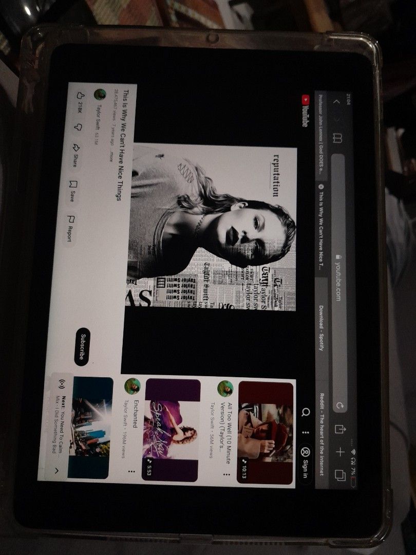 Ipad apple (Category: iPad) located in Kepala Batas. Submitted by keentiger.09352c (Listing ID 1433722115, Image 2). Description: - Grey iPad - Ideal for streaming and video consumption - Meetup available at Bertam Lakehome, Kepala Batas.