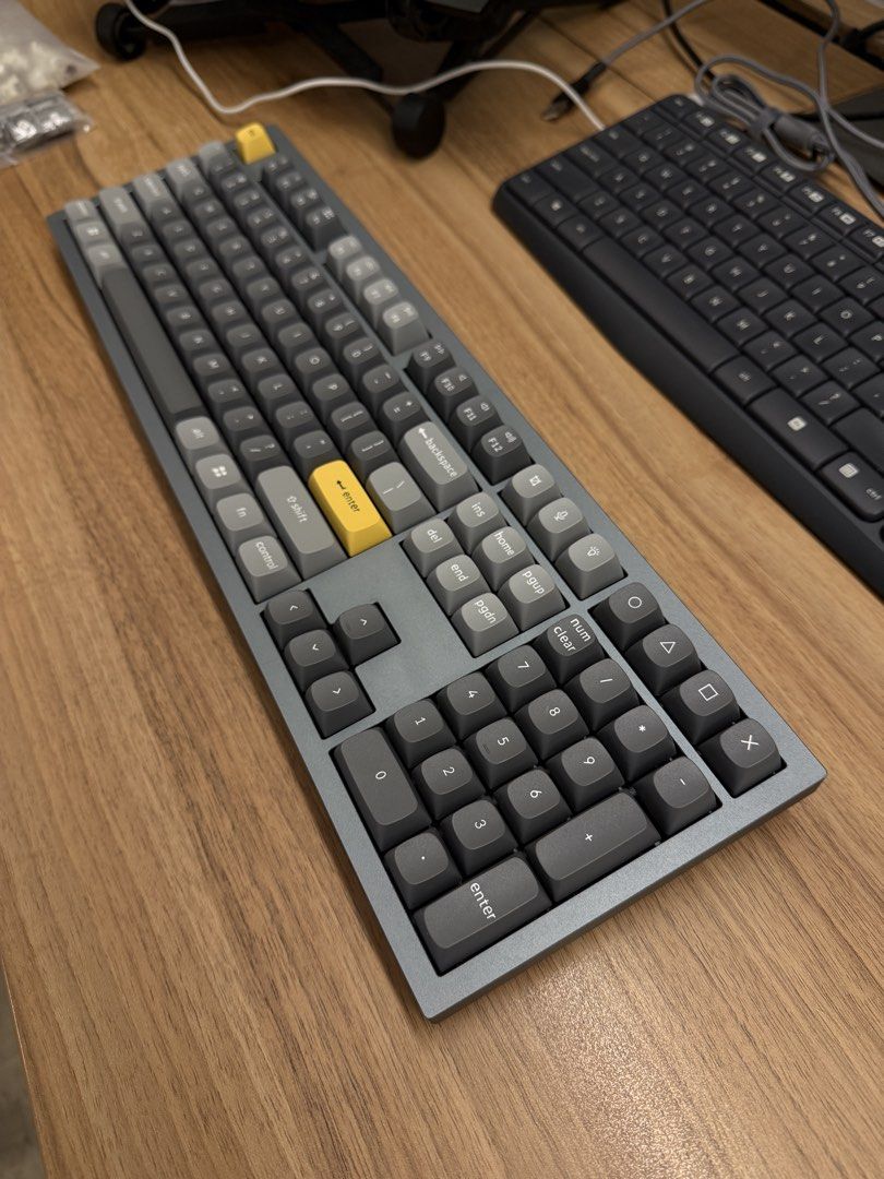 Keychron Q6 QMK Custom Mechanical Keyboard439434282418186243