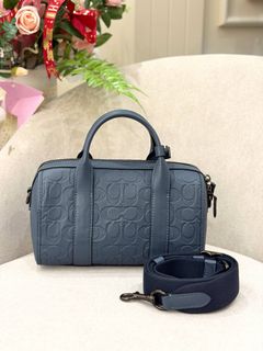 (Category: ) located in . Submitted by luxshare_preloved_ (Listing ID 1433659016, Image 1). Description: .