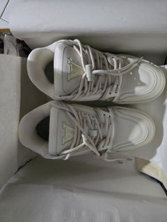 (Category: ) located in . Submitted by luv.shoppin (Listing ID 1433745110, Image 1). Description: .