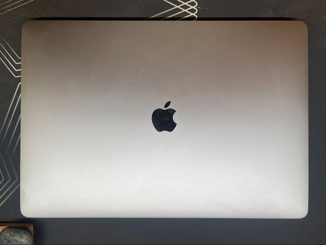 MacBook Pro 16-inch (2019), 32GB RAM, 1TB Storage