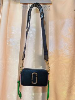 (Category: ) located in . Submitted by findswithalcloset (Listing ID 1433726721, Image 1). Description: .
