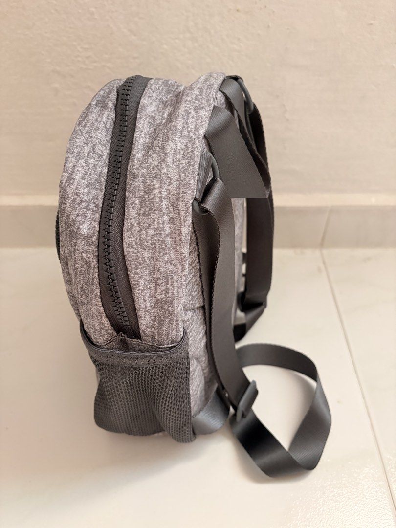Mini backpack (Category: Backpacks) located in Singapore. Submitted by iloveslippers (Listing ID 1433662278, Image 2). Description: A mini backpack to carry along for your walks. .